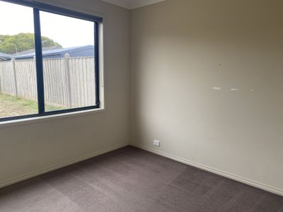 12 Fairview Parade, Tarneit