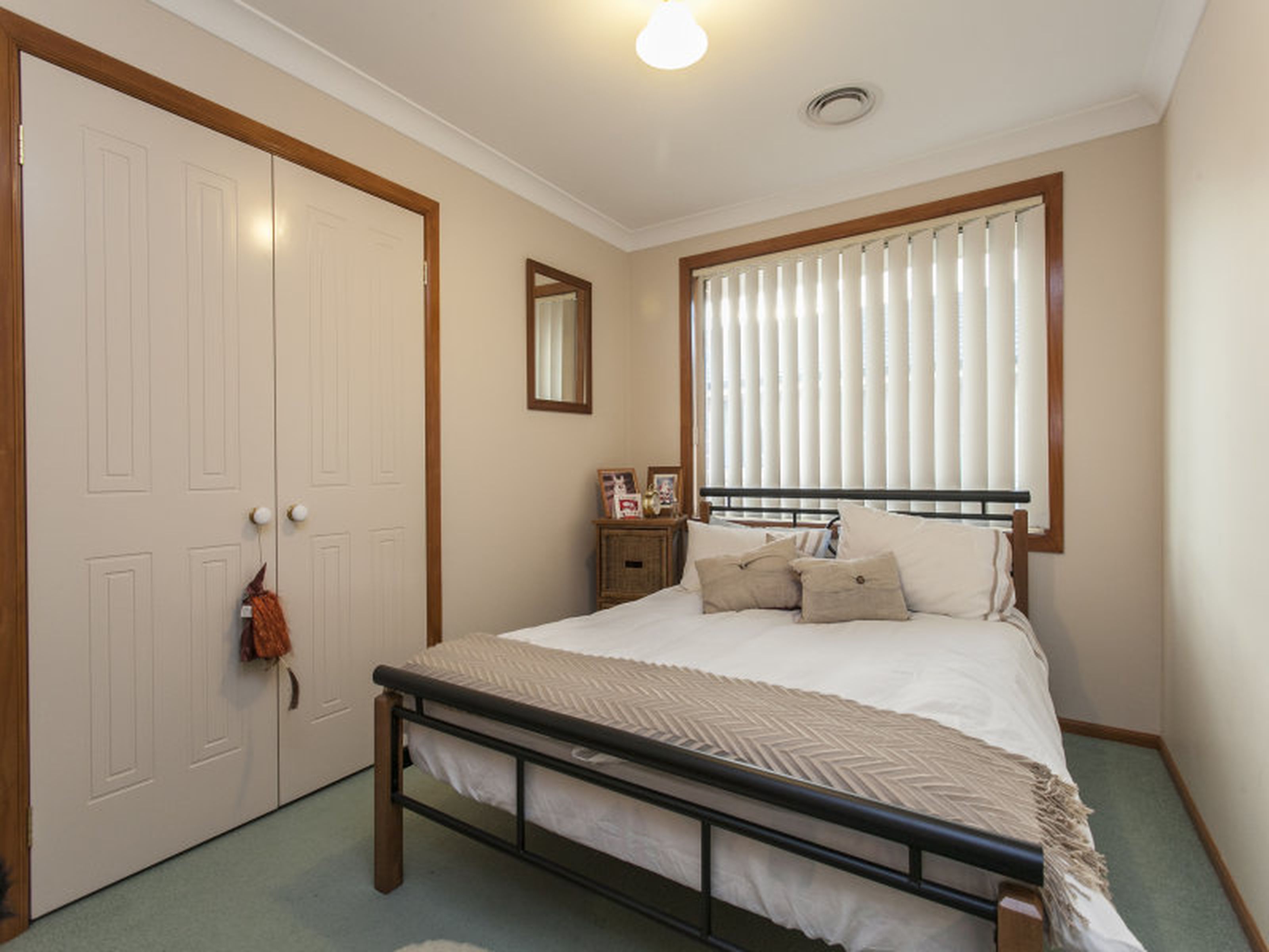 162 Ridgetop Drive, GLENMORE PARK