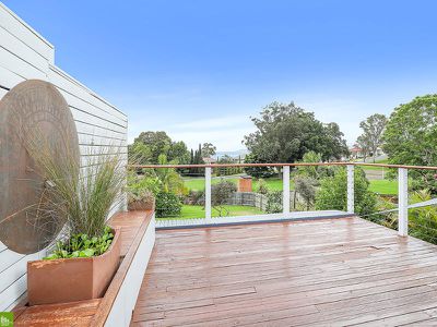 13 Gloria Crescent, Lake Heights
