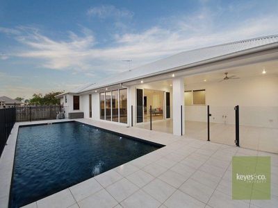 42 Shoalmarra Drive, Mount Low