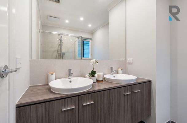 30 Flourish Circuit, Greenvale