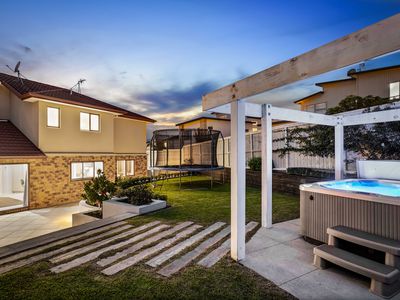 13 Onemana Way, Te Atatu Peninsula