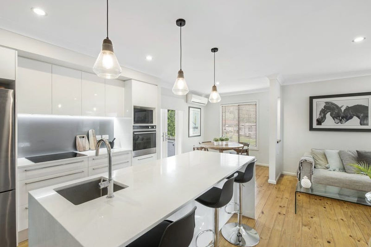 17 Bushlands Avenue, Springfield