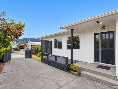 11 Makarini Street, Paraparaumu