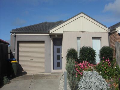 1 / 6 Montana Drive, Werribee