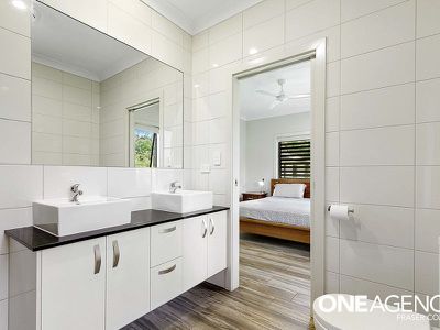 29 Senor Avenue, Urangan