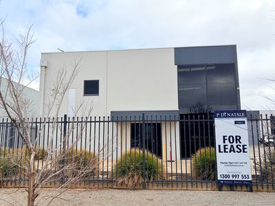 1 / 19 Concorde Crescent, Werribee