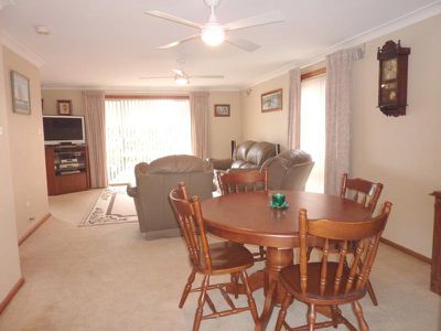 1B Barry Ave, Mortdale