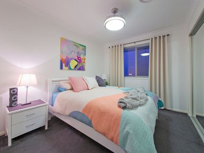 47 Schooner Circuit, Manly West