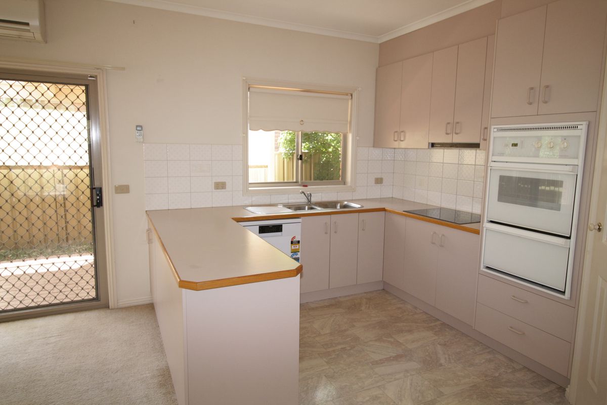 1a Somerset Crescent, Mansfield