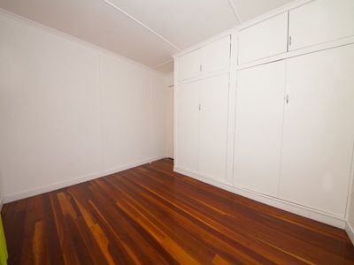 16 Leslie Street, East Ipswich