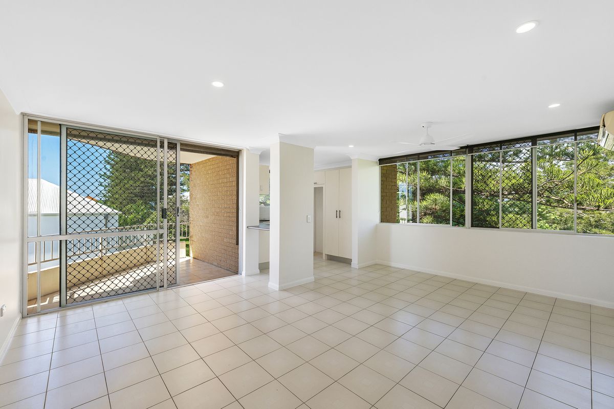7 / 24 Ventura Road, Mermaid Beach