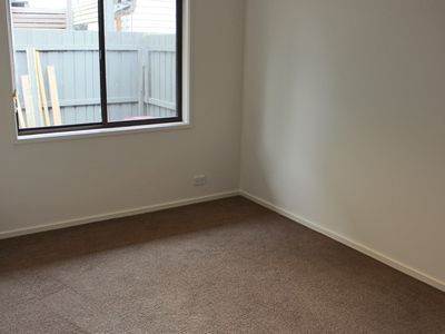 2 / 27 Candover Street, Geelong West