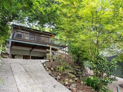 22 George Avenue, Crafers West