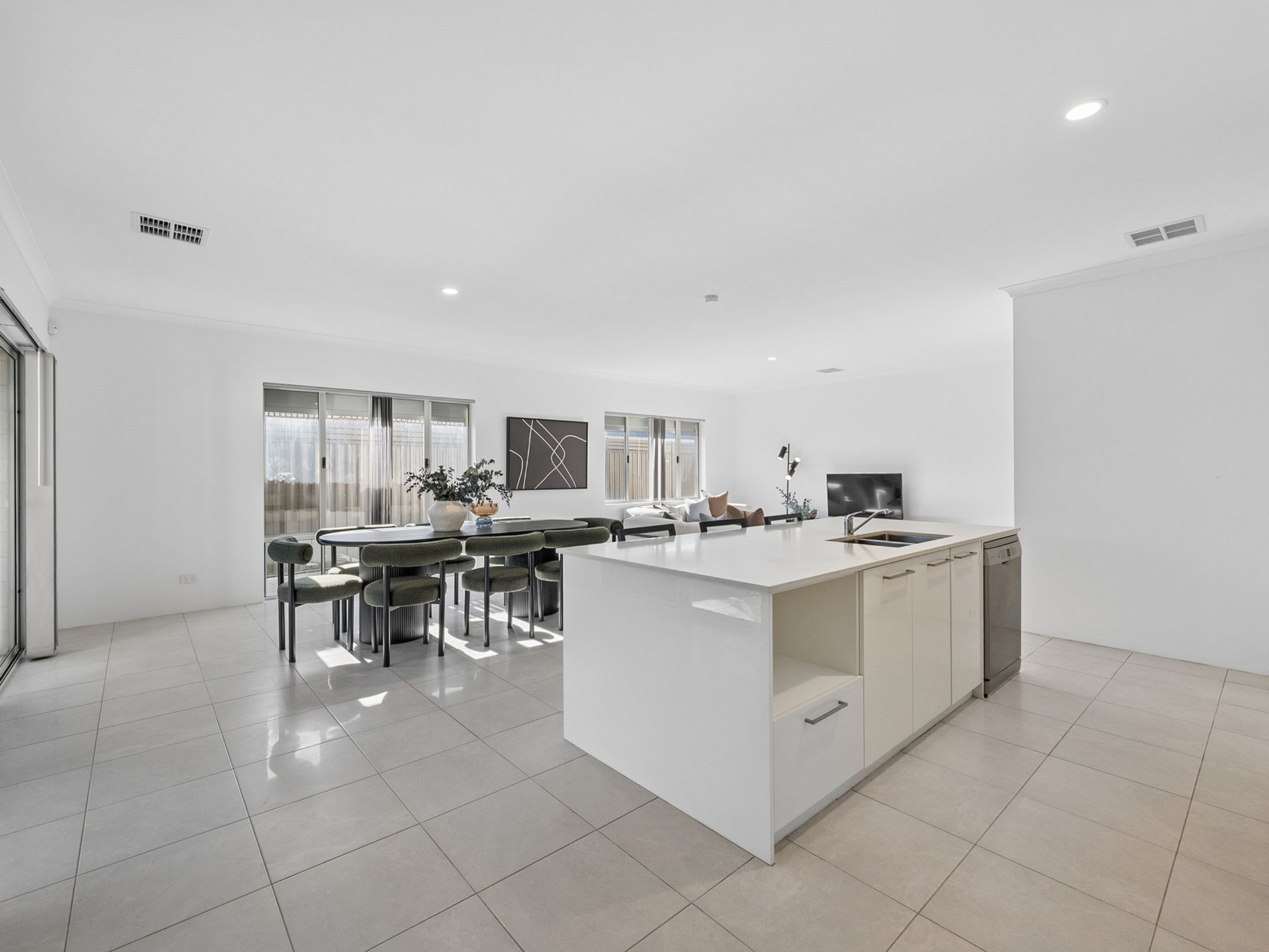 21 Claystone Loop, Piara Waters