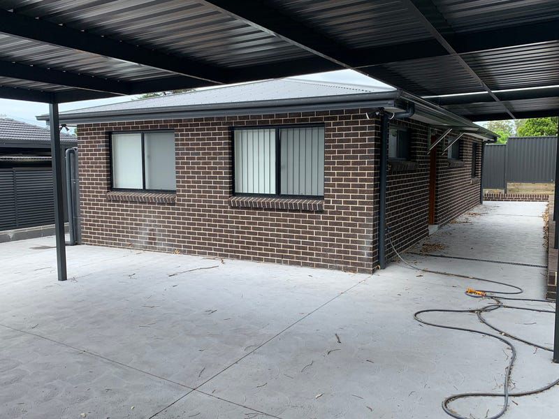 86A Strickland Crescent, Ashcroft