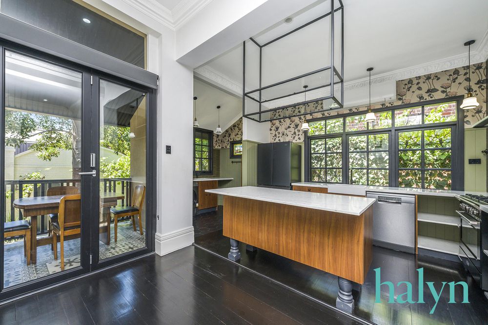 232 Lake Street, Perth