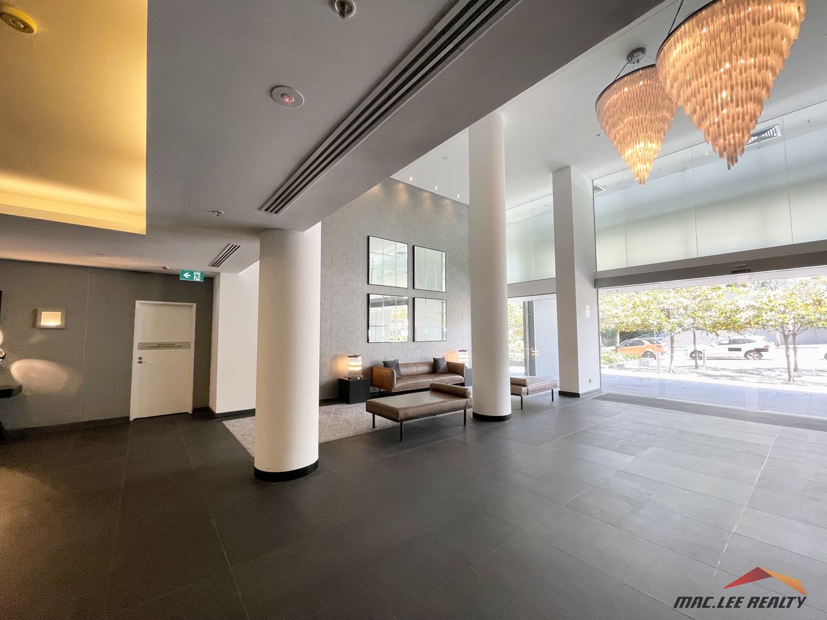 2005 / 11 Railway Street, Chatswood