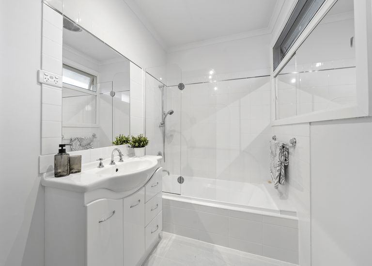 1 / 724 Hawthorn Road, Brighton East