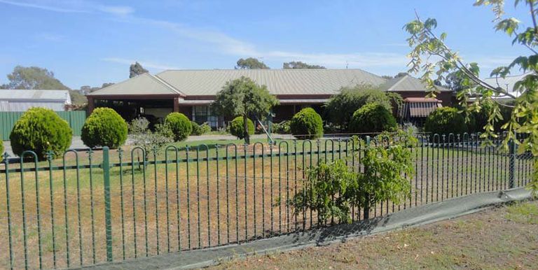 8 Caulfield Street, Violet Town