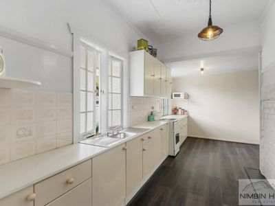 14 Standing Street, The Channon