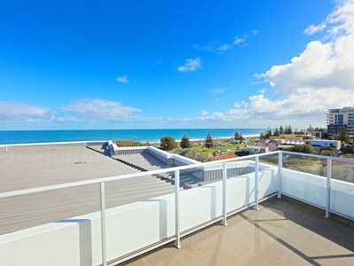 3 / 285 West Coast Highway, Scarborough