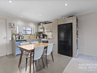 16 / 1 Walsh Loop, Joondalup