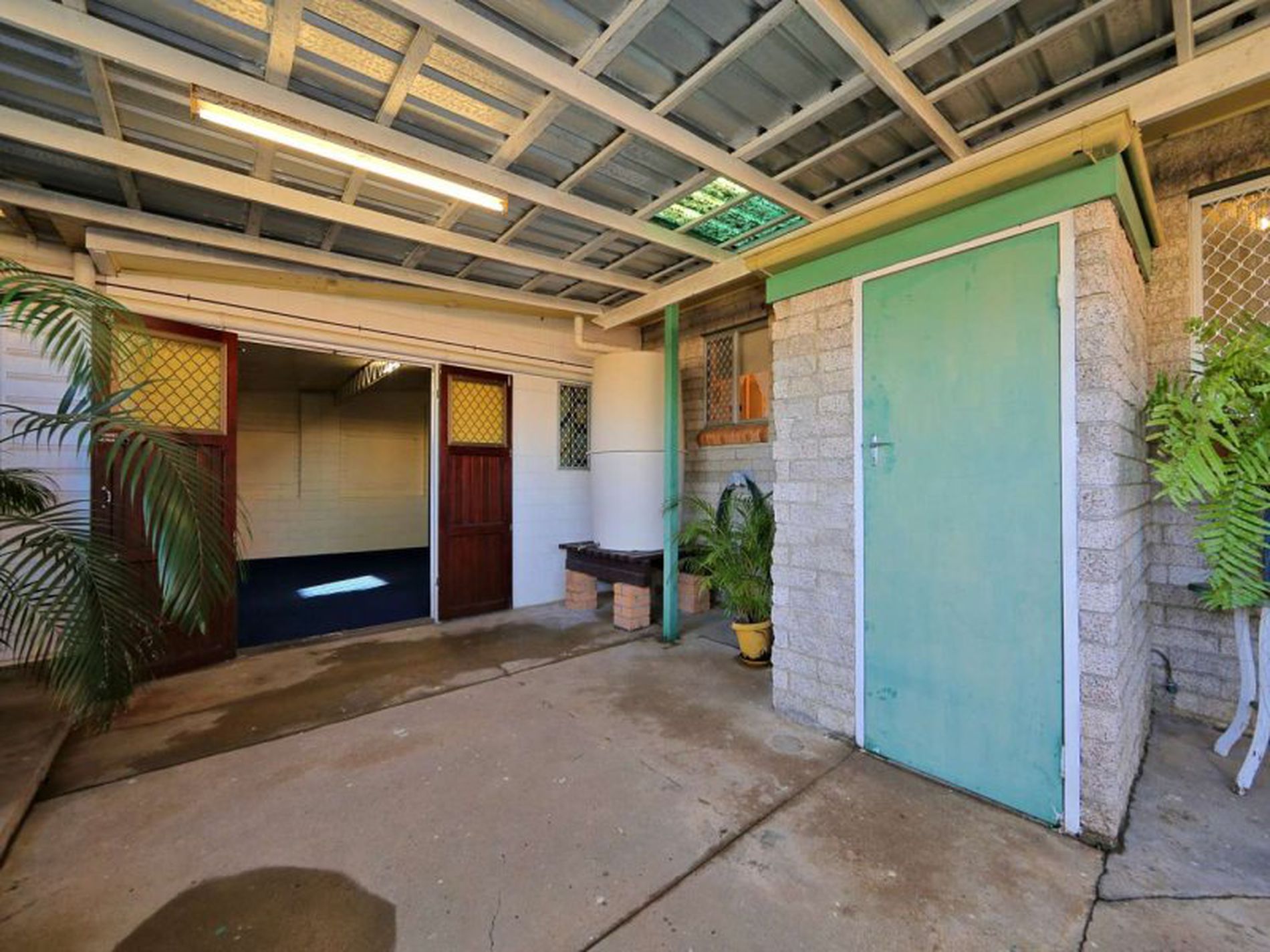 8 Black Street, Norville