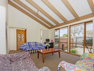 12 Hampton Court, Hoppers Crossing