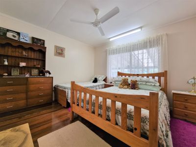 17-21 Mountain View Drive, Atherton