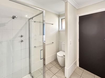 2 / 15 Reakes Avenue, Dubbo