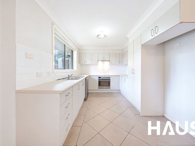 43A Elizabeth Cres,, Kingswood