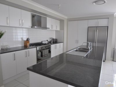13 Azure Avenue, Dubbo