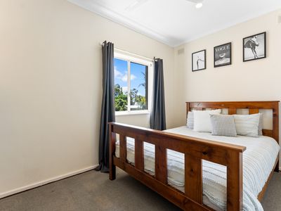 2 / 18 Byron Road, Black Forest