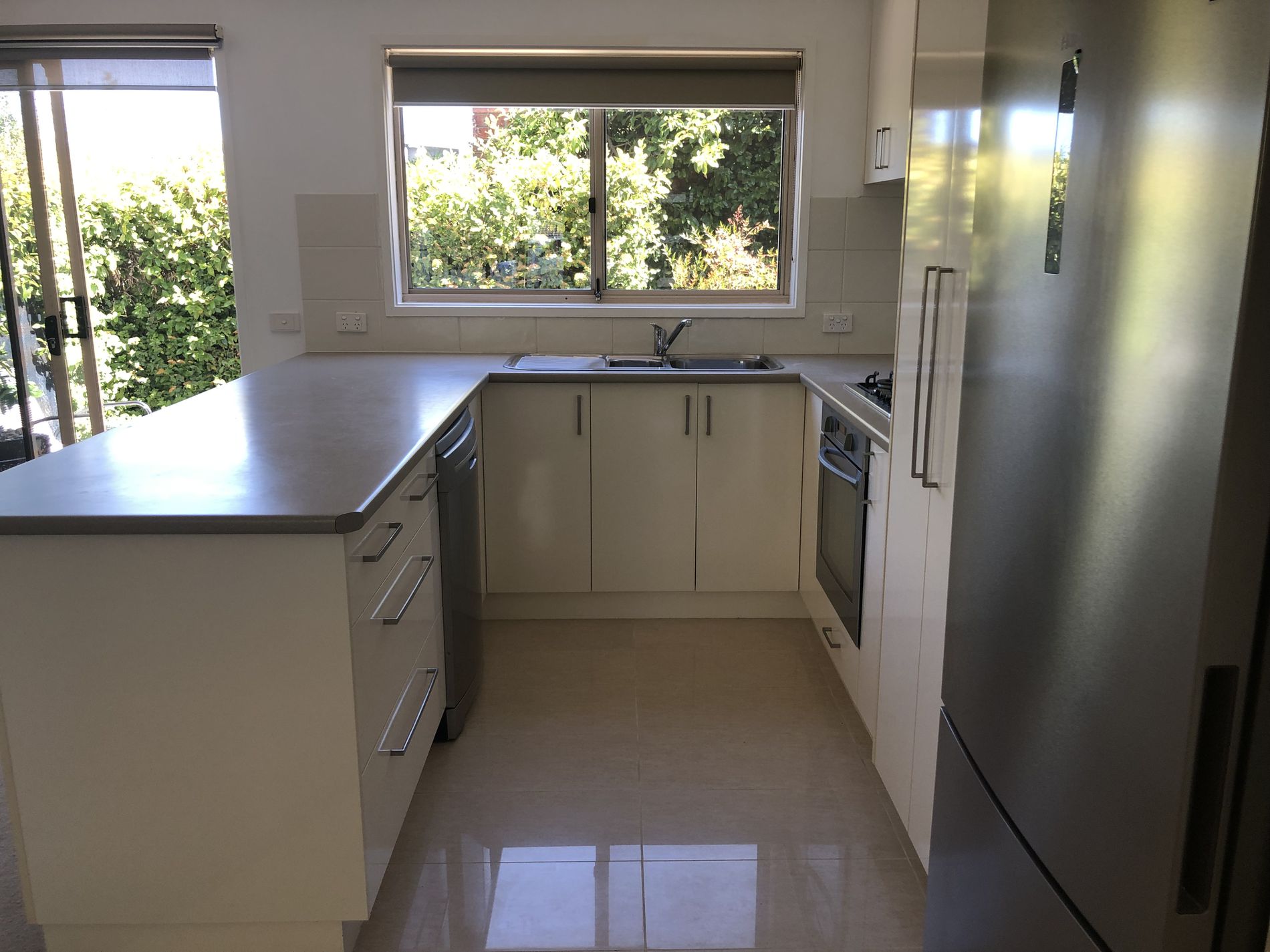 1 / 402 Myers Street, East Geelong
