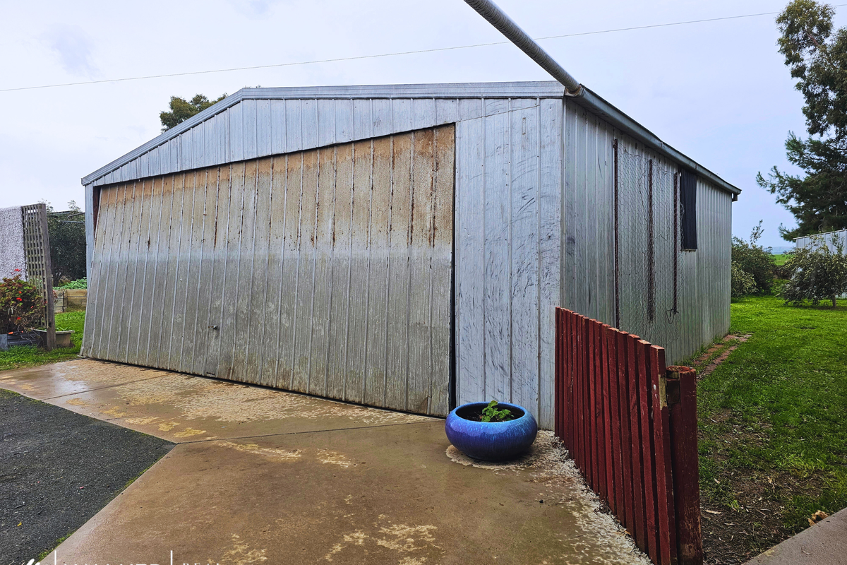 1503 Corop-Wanalta Road, Corop