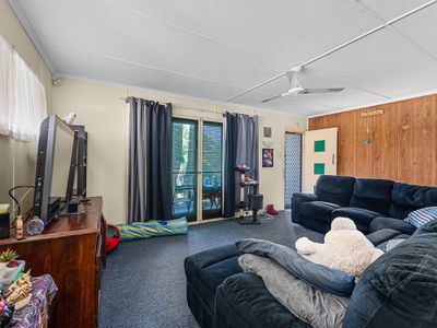 67 North Station Road, North Booval