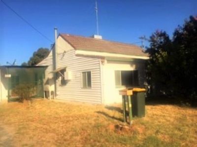 213 Strachan Place, Hay