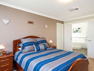 16 Vitali Crescent, Somerville