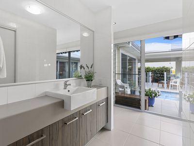 21 Maidstone Crescent, Peregian Springs