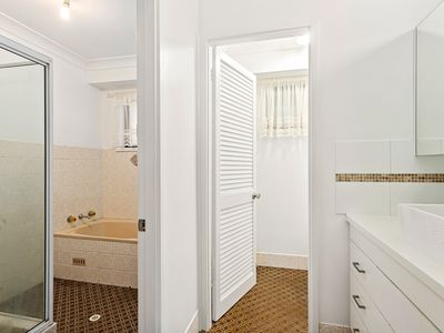 14 Robert Street, Kanahooka