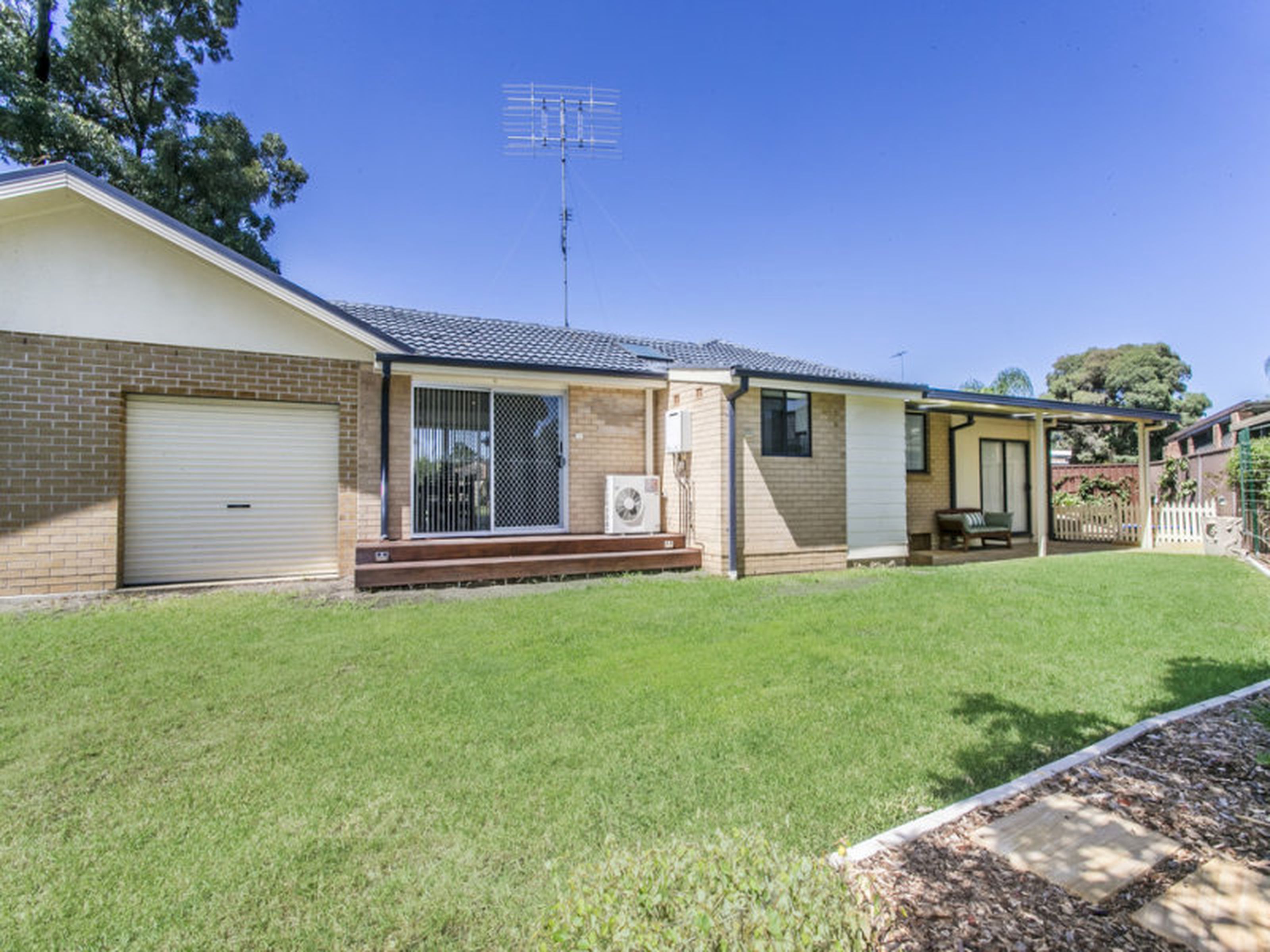 40 Hatchinson Crescent, JAMISONTOWN