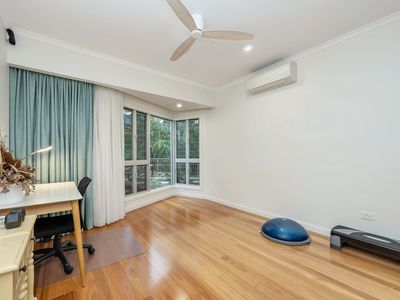 1 Seaview Court, Castle Hill