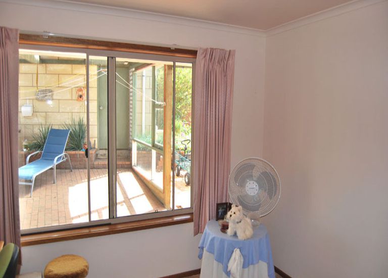 9-11 Nolan Street, Narrawong
