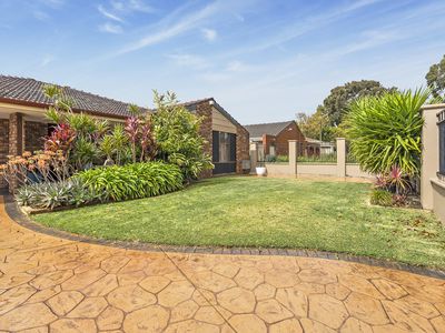 16 Nicholls Crescent, Bull Creek
