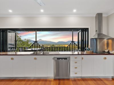 12 Nutmeg Street, Mount Sheridan