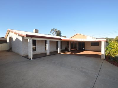 6 Moonah Street, Dubbo