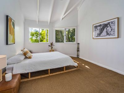 1 Tongarra Drive, Ocean Shores