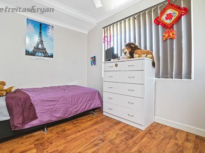 14 Glastonbury Street, Leda
