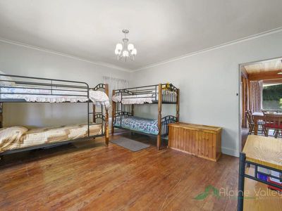17 Simmonds Street, Mount Beauty